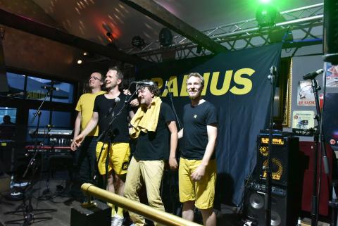 Die Band „Radius“ beim Abschlußapplaus während der Vredener Jazznacht 2023im Njoy